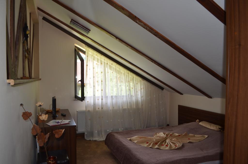 Magic Club Hotel Busteni Room photo