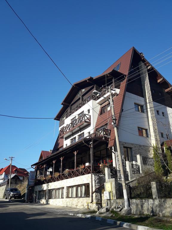 Magic Club Hotel Busteni Exterior photo